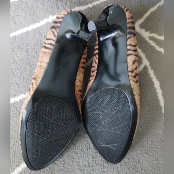 Animal Print/Tiger Print Heels " Tiffany "by Impo👠 - Picture 15 of 16